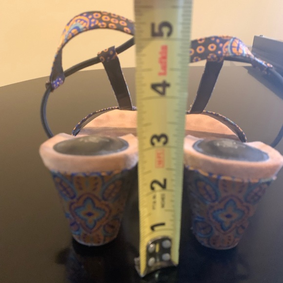 Strappy Wedges - Picture 3 of 5